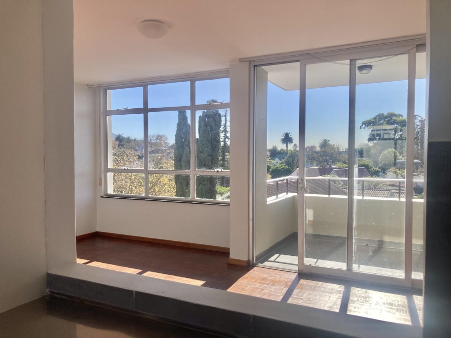 2 Bedroom Property for Sale in Wynberg Upper Western Cape